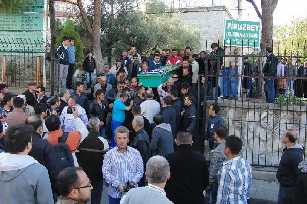 Facebookta Başlayan Tartışma Kanlı Bitti (2) Facebookta Başlayan Tartışma Kanlı Bitti (2)
