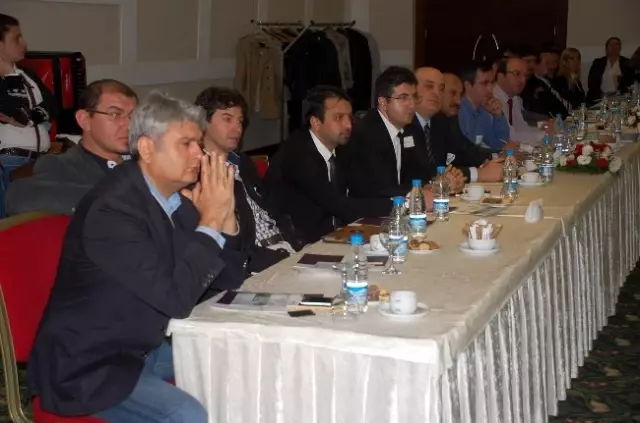 'Makine ile Seramik Sektörü İşbirliği' Toplantısı 'Makine ile Seramik Sektörü İşbirliği' Toplantısı