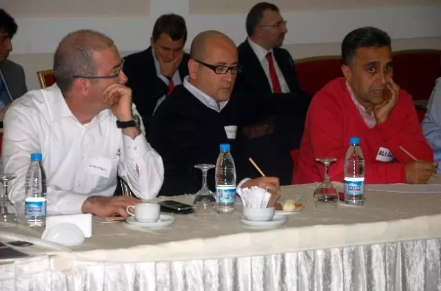 'Makine ile Seramik Sektörü İşbirliği' Toplantısı 'Makine ile Seramik Sektörü İşbirliği' Toplantısı