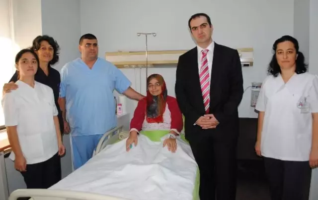 karnindan 9 kiloluk kitle cikti haberler