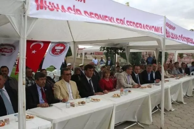 Balkan Kültür ve Sanat Şöleni Coşkusu Balkan Kültür ve Sanat Şöleni Coşkusu