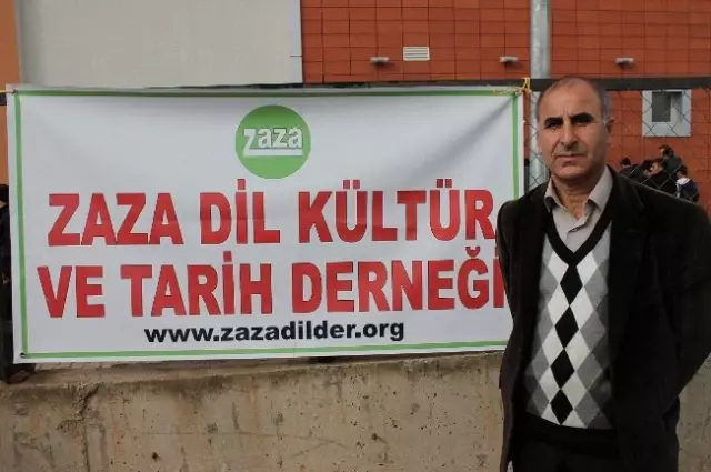 Bingöl'de Zaza Dil Şöleni Yapıldı Bingöl'de Zaza Dil Şöleni Yapıldı