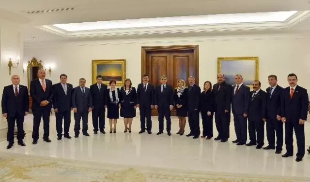 Muhtarlar Konfederasyonu Cumhurbaşkanı Gül'ü Ziyaret Etti Muhtarlar Konfederasyonu Cumhurbaşkanı Gül'ü Ziyaret Etti