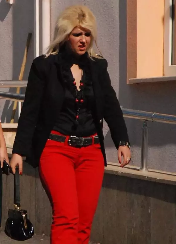 Açlıktan Ölen Bebek Kimsesizler Mezarlığına Defnedilecek Açlıktan Ölen Bebek Kimsesizler Mezarlığına Defnedilecek