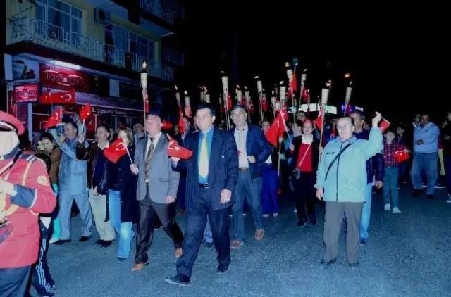 Kemalpaşa'da Cumhuriyet Bayramı Coşkusu