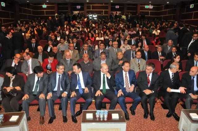 Akşehir İktisadi ve İdari Bilimler Fakültesi Açıldı