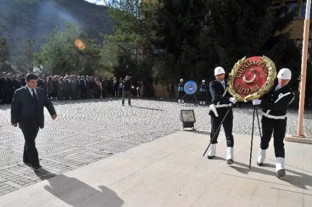 Gümüşhane'de 29 Ekim Cumhuriyet Bayramı Kutlamaları Başladı Gümüşhane'de 29 Ekim Cumhuriyet Bayramı Kutlamaları Başladı