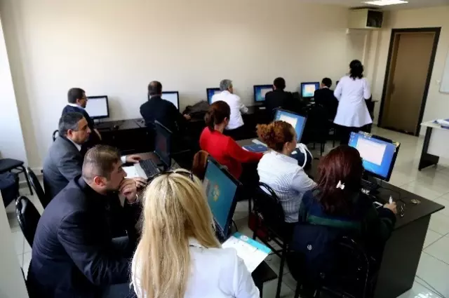 Hastane Personeli, KO-MEK'te Bilgisayar Eğitimi Alıyor