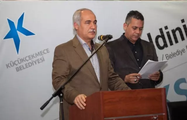 Şiir Dostları, 'Şiir Meydanı'nda Buluştu Şiir Dostları, 'Şiir Meydanı'nda Buluştu