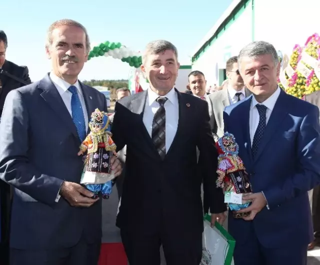 Bursa Büyükşehir Belediyesi'nden Kırsal Kalkınma Hamlesi Bursa Büyükşehir Belediyesi'nden Kırsal Kalkınma Hamlesi