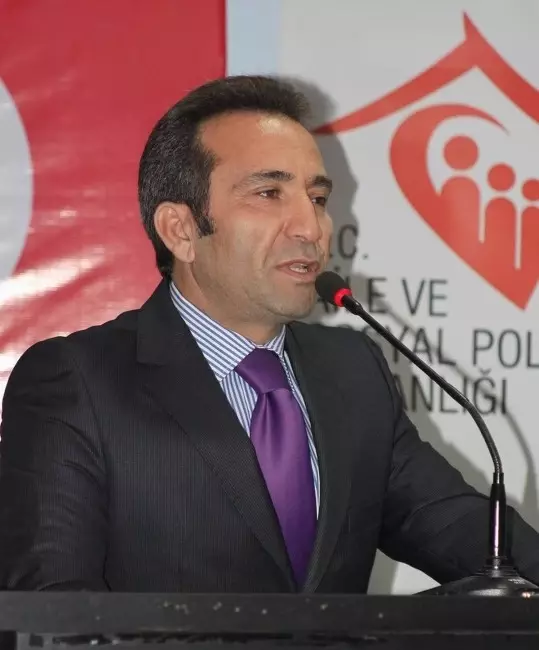 Bandırma�da Dar Gelirliler İçin Yapılan Konutların Kuraları Çekildi