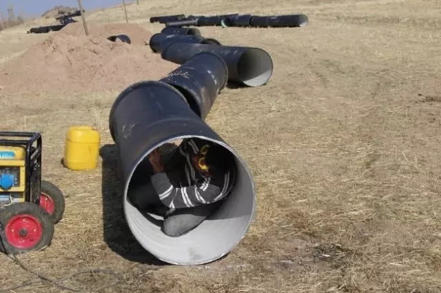 Develi İçme Suyu Şebekesi Çalışmaları Sürüyor Develi İçme Suyu Şebekesi Çalışmaları Sürüyor