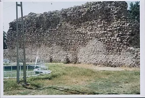Sandikli Daki Hisar Kalesi Yok Olma Tehlikesi Ile Karsi Karsiya Haberler Com Yerel