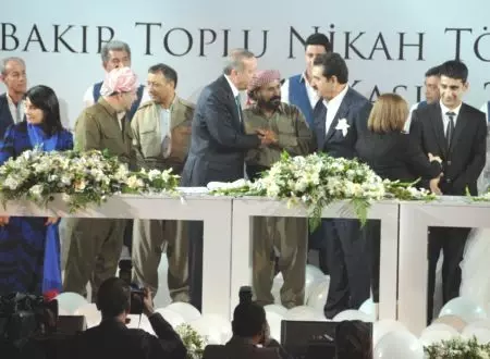 Erdoğan ve Barzani Diyarbakırlı 400 Çiftin Nikah Şahidi Oldu Erdoğan ve Barzani Diyarbakırlı 400 Çiftin Nikah Şahidi Oldu