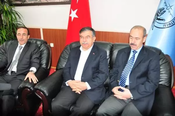 Bakan Yılmaz: Askerlik Süresini Genelkurmay Belirler Bakan Yılmaz: Askerlik Süresini Genelkurmay Belirler