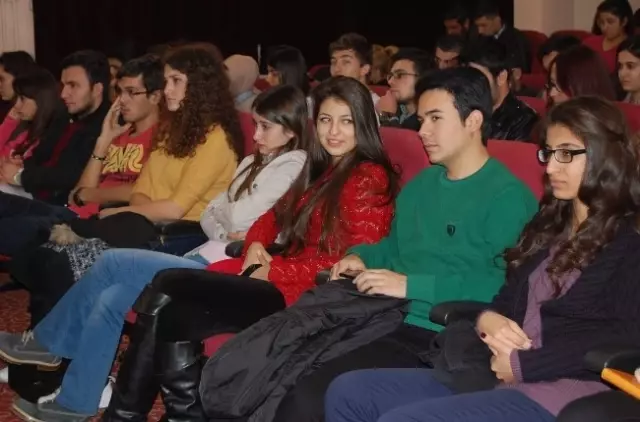 Down Sendromlu Çocuklara Doğru Eğitim Yöntemleri