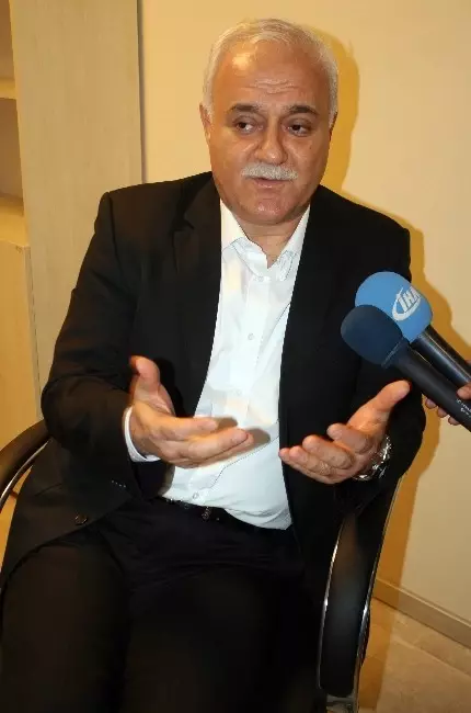 Hatipoğlu: Siyasete Girsem Bile Hizmetimden Vazgeçmem Hatipoğlu: Siyasete Girsem Bile Hizmetimden Vazgeçmem