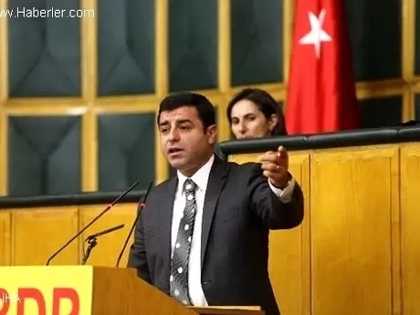 Demirtaş: Cezaevleri Lafla Boşalmıyor Demirtaş: Cezaevleri Lafla Boşalmıyor
