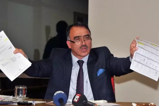 Gümüşhane Belediye Başkanı Mustafa Canlı, İl Müftüsünün İddialarına Cevap Verdi Gümüşhane Belediye Başkanı Mustafa Canlı, İl Müftüsünün İddialarına Cevap Verdi