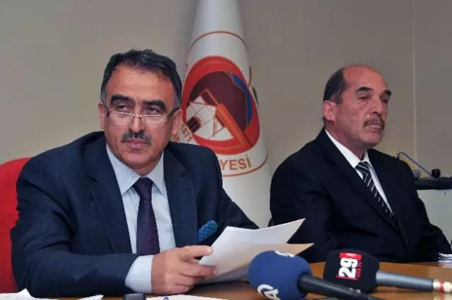 Gümüşhane Belediye Başkanı Mustafa Canlı, İl Müftüsünün İddialarına Cevap Verdi Gümüşhane Belediye Başkanı Mustafa Canlı, İl Müftüsünün İddialarına Cevap Verdi