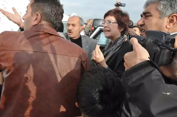 CHP'li Sarı'nın Olaylı Duvar Ziyareti