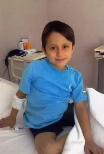 Karaciğer Nakli Bekleyen Mehmet İçin Valilik Yardım Kampanyası Başlattı Karaciğer Nakli Bekleyen Mehmet İçin Valilik Yardım Kampanyası Başlattı
