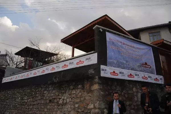 ABD'li Yazar, Tokat'ta Aldığı Eve Yerleşti