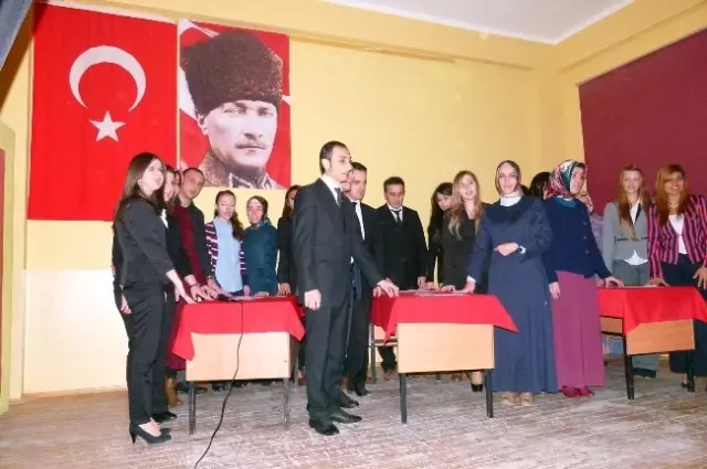 Keles'te Öğretmenler Günü Kutlandı Keles'te Öğretmenler Günü Kutlandı