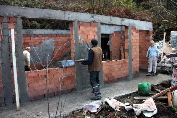 Barakada Yaşayan Kadına Yeni Ev Haberler