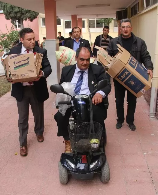 (Özel Haber) Gaziler Atık Kağıt Toplayarak Fakir Öğrencilere Yardım Eli Uzatıyor