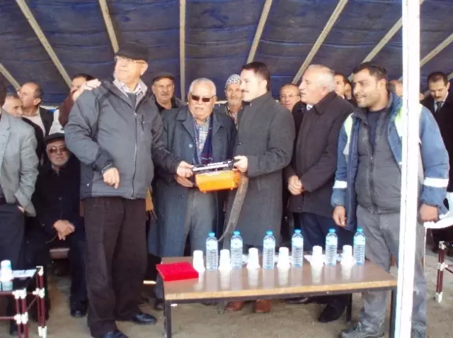 Hayırseverler, Beldeye Cami Yaptırıyor Hayırseverler, Beldeye Cami Yaptırıyor