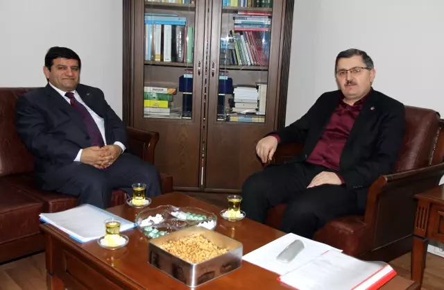 Vali Mayda, Memur-Sen Genel Başkanı Gündoğdu'yu Ziyaret Etti Vali Mayda, Memur-Sen Genel Başkanı Gündoğdu'yu Ziyaret Etti