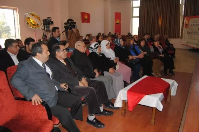 Hak-Par Genel Başkanı Burkay'dan Kürt Sorunu Konferansı Hak-Par Genel Başkanı Burkay'dan Kürt Sorunu Konferansı