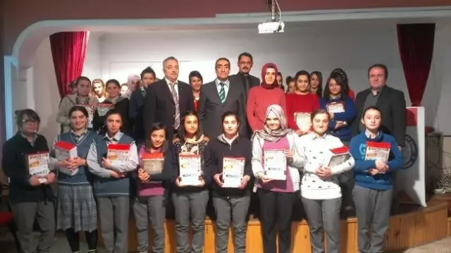 Gümüşhane'de Sodes'le Bin 400 Öğrenciye Materyal Gümüşhane'de Sodes'le Bin 400 Öğrenciye Materyal