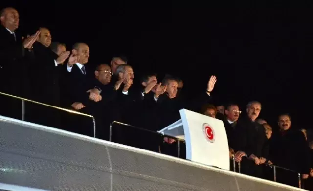 Başbakan Ankara'da Binlere Seslendi Başbakan Ankara'da Binlere Seslendi