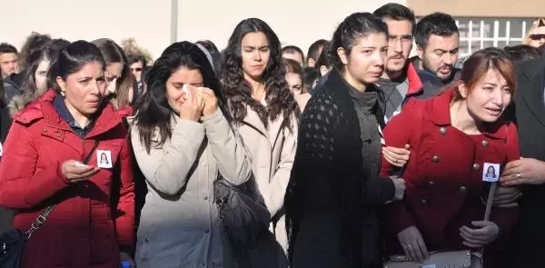 Kaza Kurbanı Üniversiteli Muhsine'ye Hüzünlü Veda