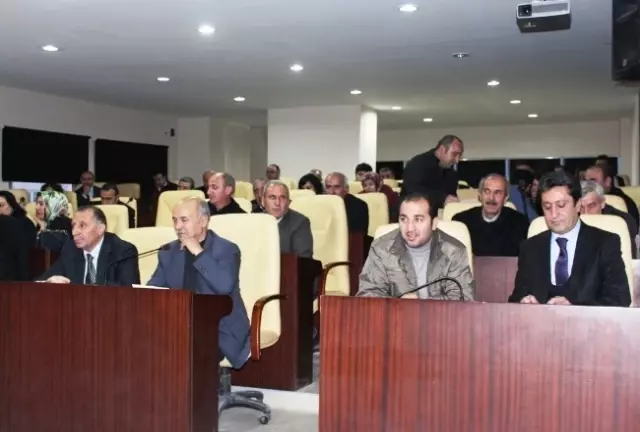 Van Belediye Meclisinde Bütçe Görüşmesi Van Belediye Meclisinde Bütçe Görüşmesi