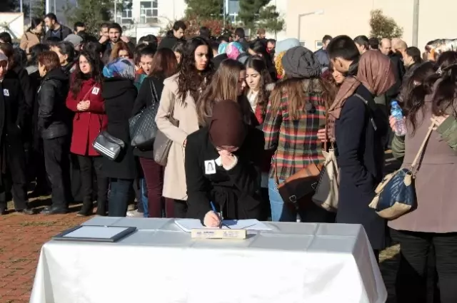 Yüzlerce Öğrenci Yetiştirdi Ama Kızını Mezun Edemedi