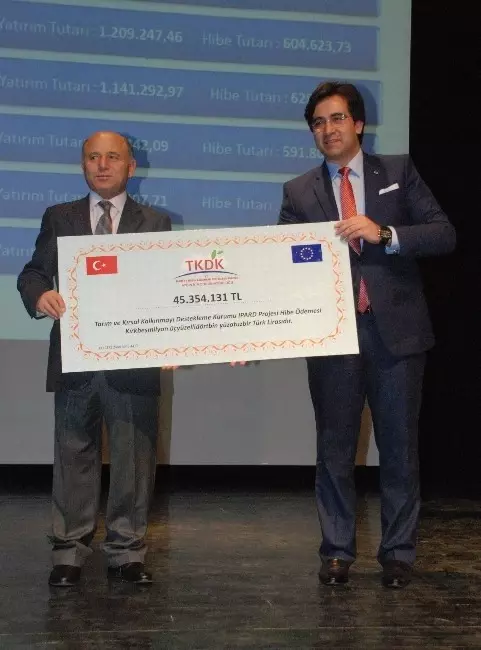 Aydın Tkdk, 21 Üreticiyi Traktör Sahibi Yaptı