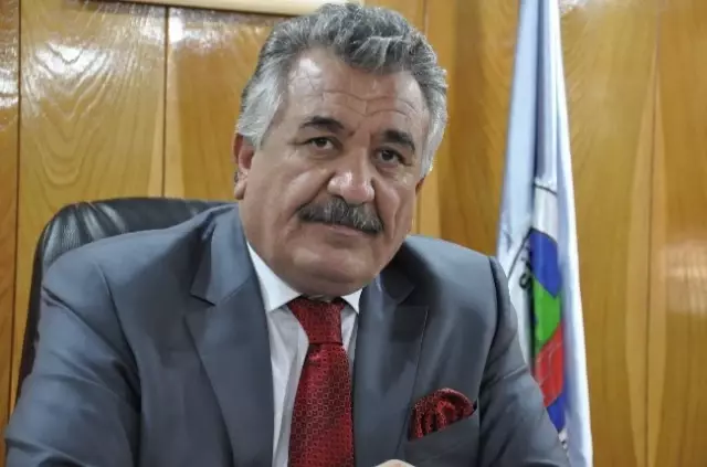 Sadak'tan 3 Dilde Yeni Yıl Kutlama Mesajı Sadak'tan 3 Dilde Yeni Yıl Kutlama Mesajı