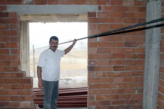 Fiber Optik Hattın Geçtiği Arsaya Ev Yapıldı Haberler
