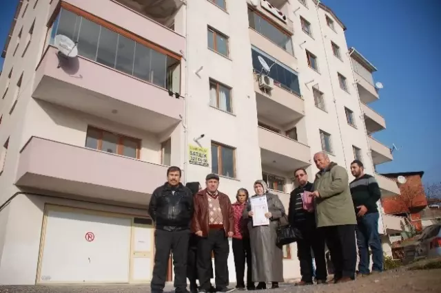 Müteahhidin Mağdur Ettiği Aileler Adalet İstedi Müteahhidin Mağdur Ettiği Aileler Adalet İstedi
