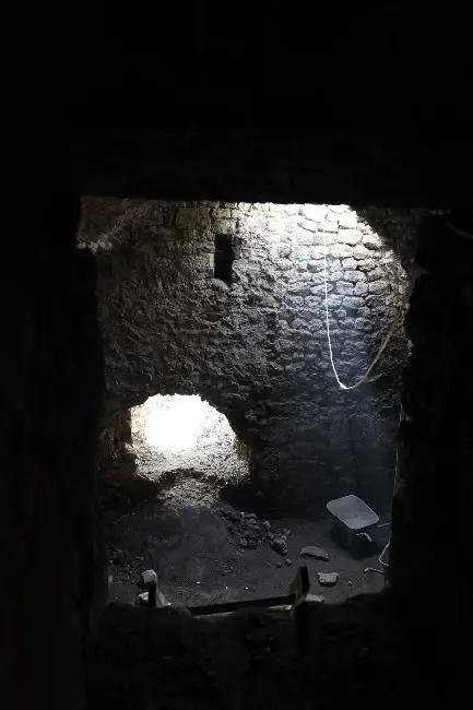 Kalede Bulunan Tüneller Gizemini Koruyor Kalede Bulunan Tüneller Gizemini Koruyor