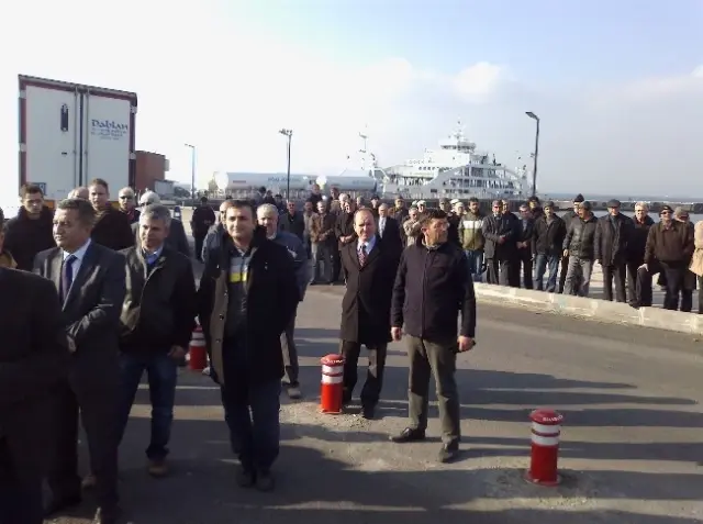 Lapseki'de Bayanlar Lokali Açıldı Lapseki'de Bayanlar Lokali Açıldı