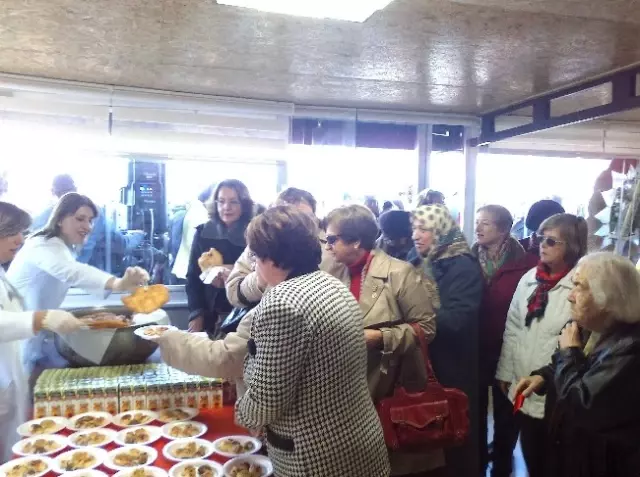 Lapseki'de Bayanlar Lokali Açıldı Lapseki'de Bayanlar Lokali Açıldı
