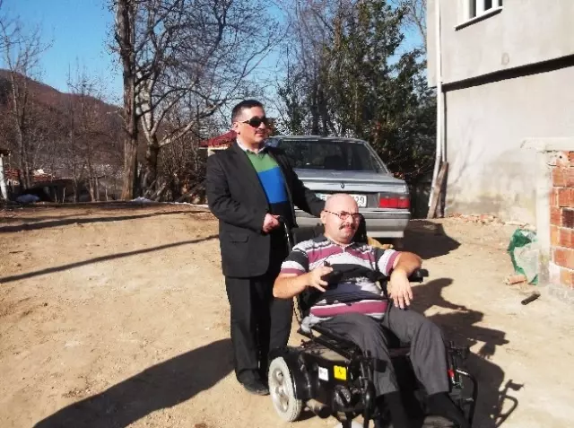 KAGED'den Engelli Vatandaşa Akülü Araç KAGED'den Engelli Vatandaşa Akülü Araç