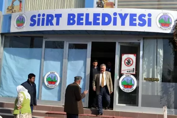 Siirt Belediyesi'nin Tüm Mallarına Haciz Siirt Belediyesi'nin Tüm Mallarına Haciz