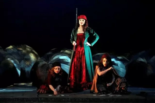 Mdob, 'Carmen'i Son Kez Sahneleyecek Mdob, 'Carmen'i Son Kez Sahneleyecek