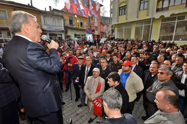 Başkan Kocaoğlu, Kemalpaşa'da Asker Uğurladı
