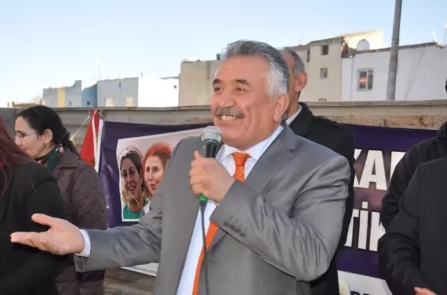 Sadak, Kurtalan'da Seçim Çalışmalarına Katıldı Sadak, Kurtalan'da Seçim Çalışmalarına Katıldı